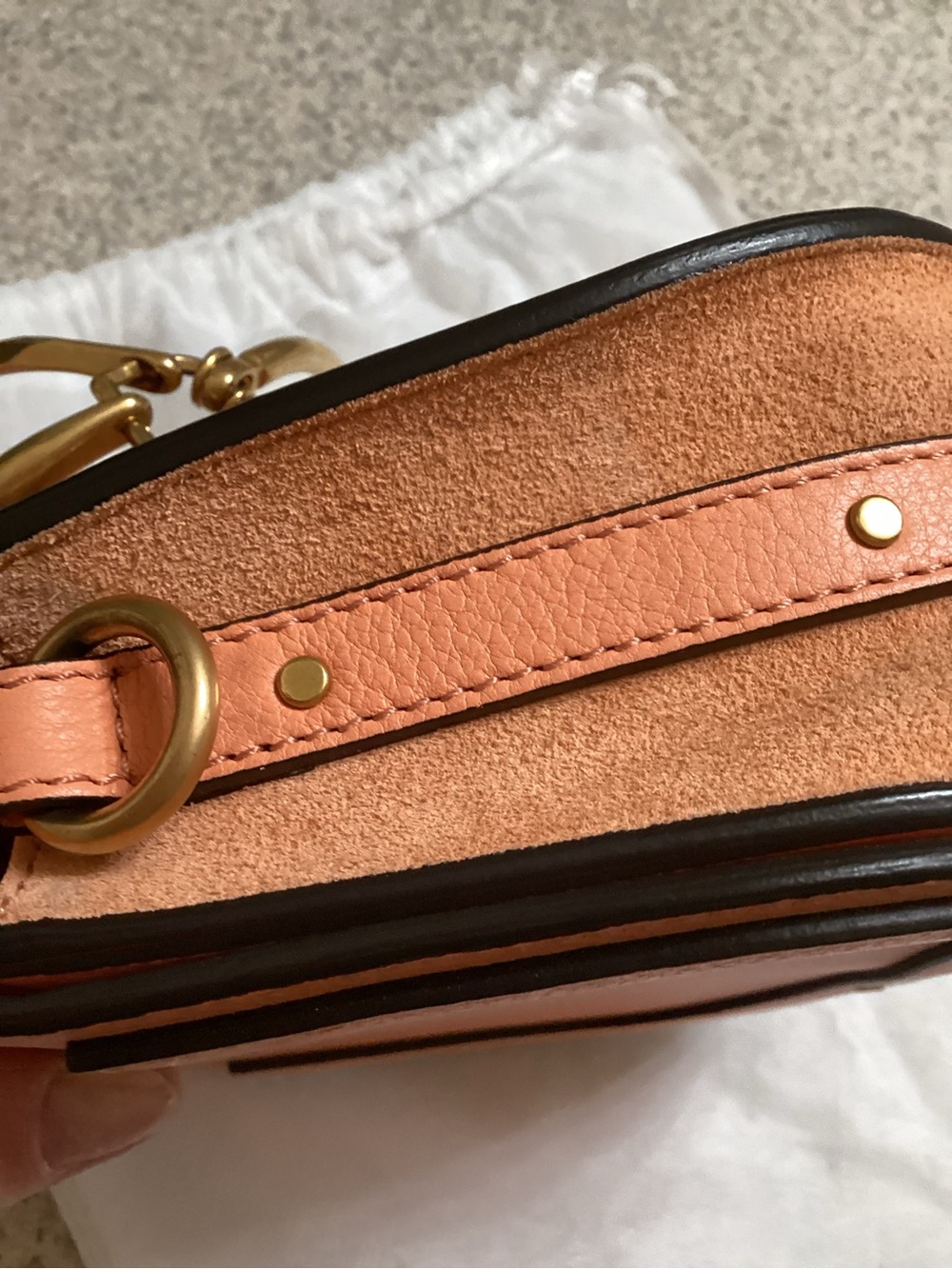 Chloe Nile bracelet crossbody purse. - Picture 3 of 16
